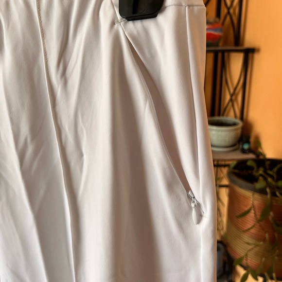 Casual style elastic white pants. Size L - Picture 3 of 5